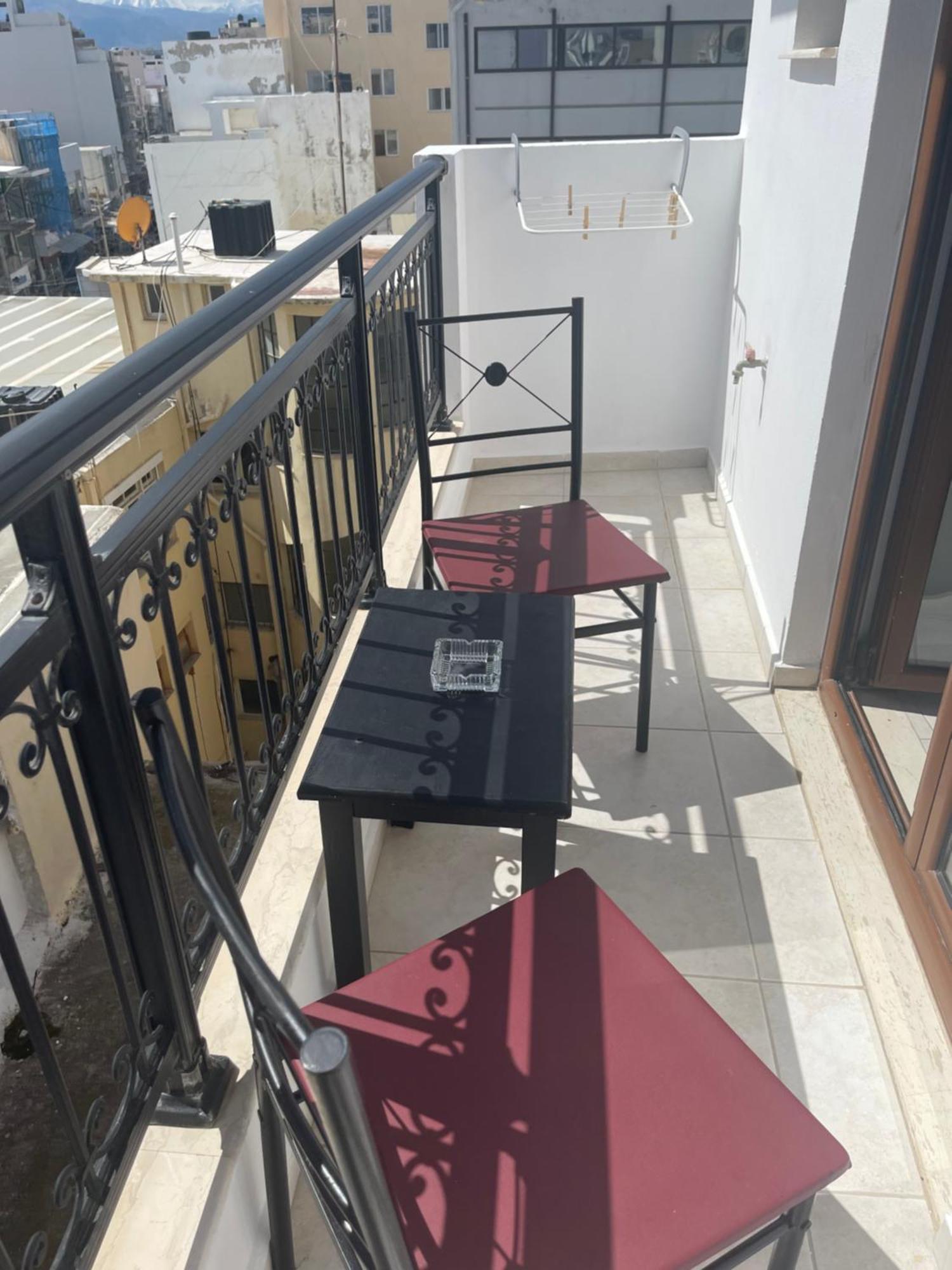 Retire Flat In The Heart Of City 伊拉克利翁 外观 照片